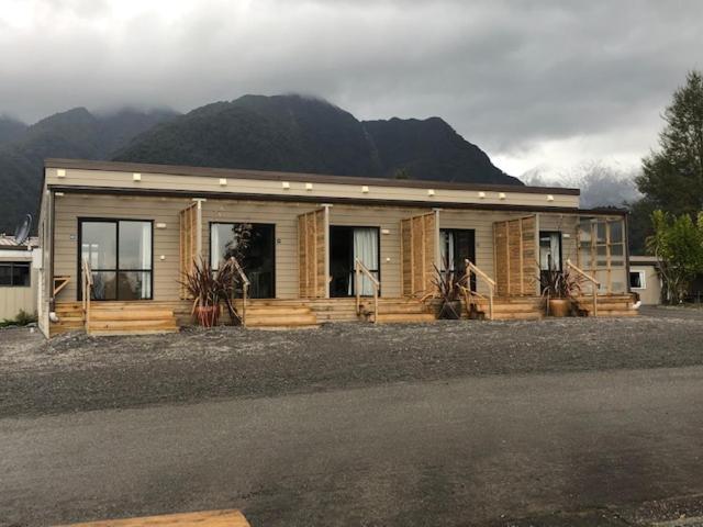 Fox Glacier Top 10 Holiday Park & Motels Exterior foto